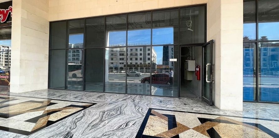 Shop de 92.3m² en Dubai, UAE No. 88937