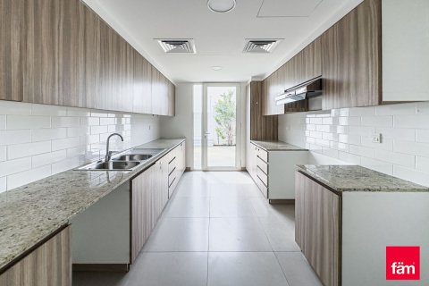 3 bedrooms Villa in Dubai, UAE No. 88960 8