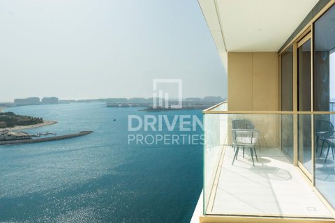 2 bedrooms Apartment in EMAAR Beachfront, UAE No. 191786