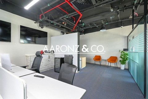 108m² Office in Business Bay, UAE No. 139958 8