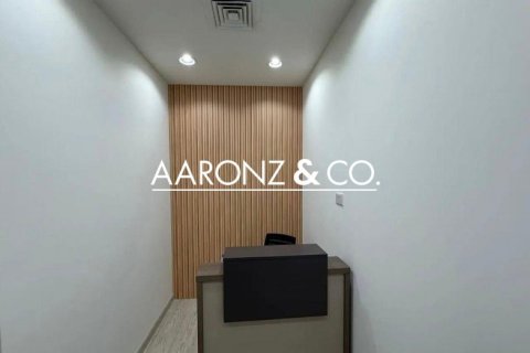 87m² Office in Business Bay, UAE No. 139954 11