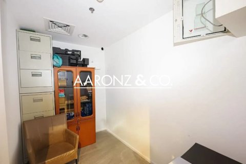 81m² Office in Business Bay, UAE No. 139955 8