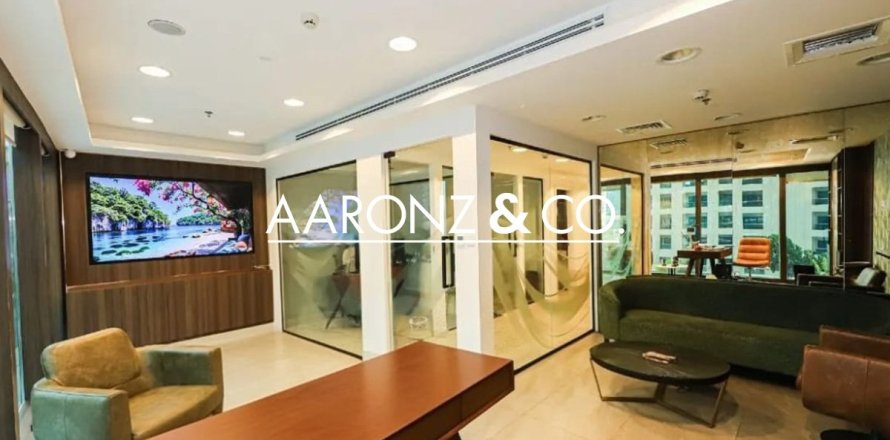 81m² Office in Business Bay, UAE No. 139955