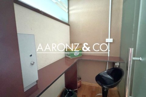 89m² Office in Business Bay, UAE No. 139957 12