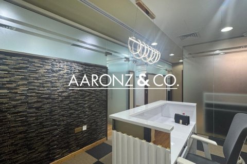 89m² Office in Business Bay, UAE No. 139957 10