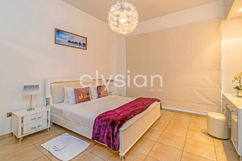 Квартира с 2 спальнями в Marina Residences, ОАЭ №64965 6