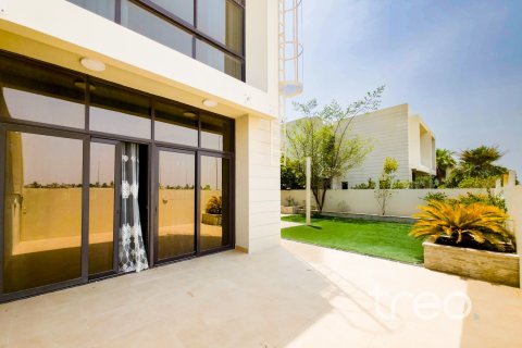 Таунхаус с 4 спальнями в DAMAC Hills (Akoya by DAMAC), ОАЭ №186724 4