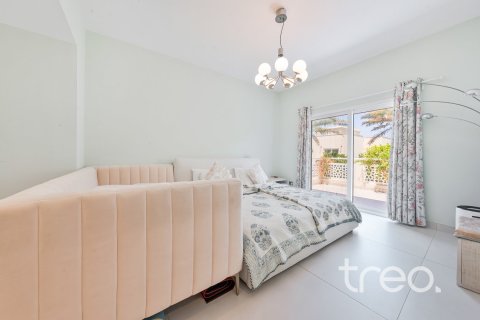 Villa de 3 dormitorios en Meadows, UAE No. 186725 17