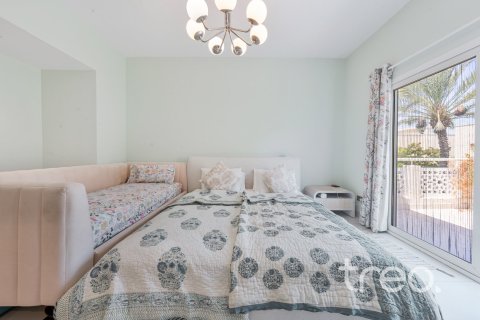Villa de 3 dormitorios en Meadows, UAE No. 186725 16