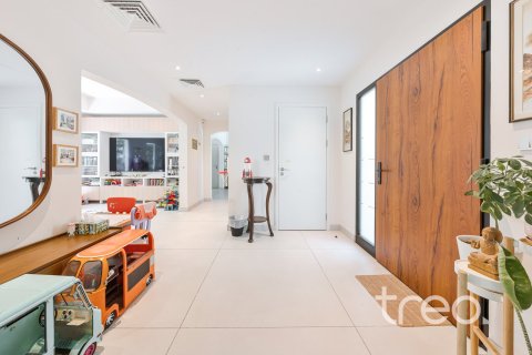 Villa de 3 dormitorios en Meadows, UAE No. 186725 12