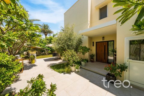 Villa de 3 dormitorios en Meadows, UAE No. 186725 25
