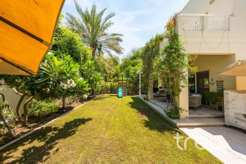 Villa de 3 dormitorios en Meadows, UAE No. 186725 23