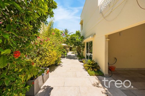 Villa de 3 dormitorios en Meadows, UAE No. 186725 26