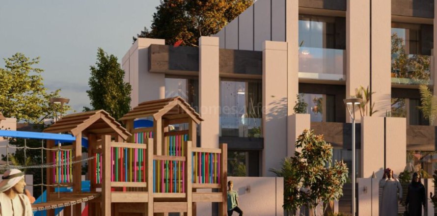 Townhouse de 2 dormitorios en Dubai Land, UAE No. 164213
