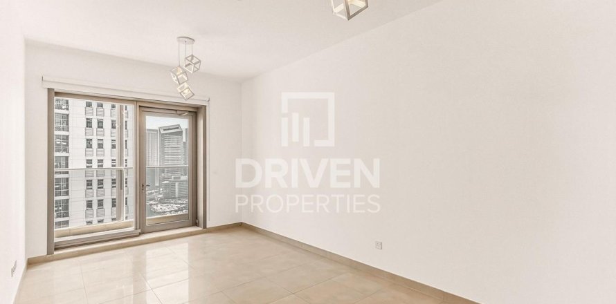 2 bedrooms Apartment in Sparkle Towers, UAE No. 201599