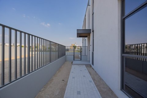 4 bedrooms Townhouse in Mudon, UAE No. 170615