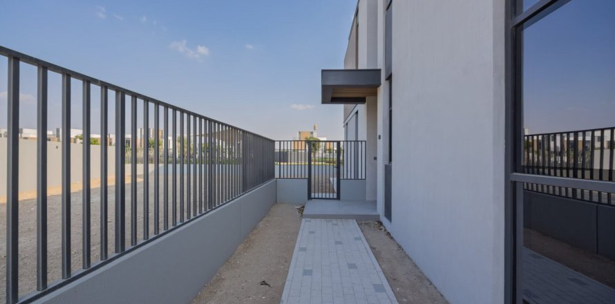 4 bedrooms Townhouse in Mudon, UAE No. 170615