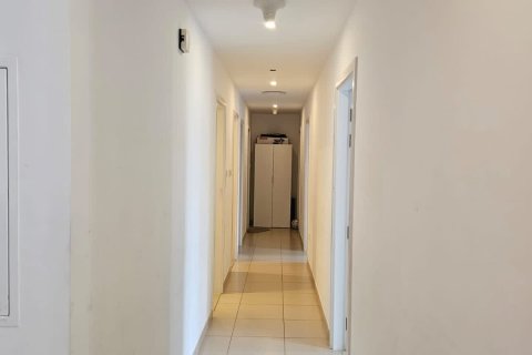 Apartment de 3 dormitorios en Hayat Boulevard, UAE No. 145924 4