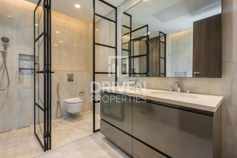 Квартира с 3 спальнями  №121390 16