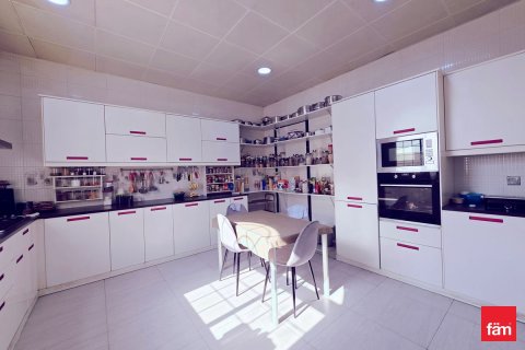 6 bedrooms Villa in Al Barsha, UAE No. 137320 20