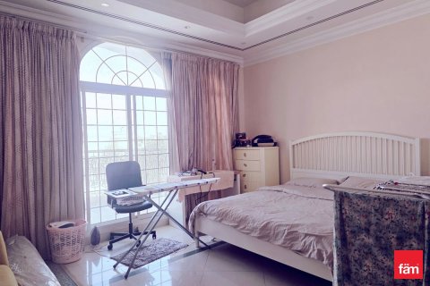 6 bedrooms Villa in Al Barsha, UAE No. 137320 14