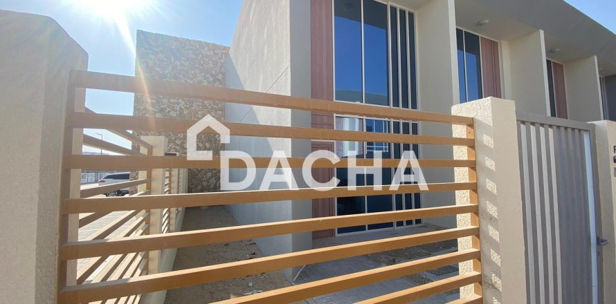 Townhouse de 1 chambre à Dubai Land, UAE No. 155621