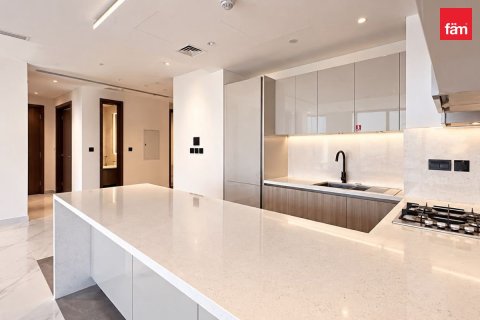 3 bedrooms Apartment in Dubai, UAE No. 210089 6