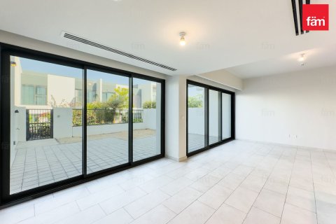 3 bedrooms Townhouse in Dubai, UAE No. 143547 5