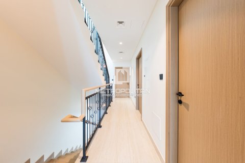 5 bedrooms Townhouse No. 130001 12