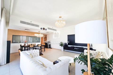 Квартира с 3 спальнями  №130081 6