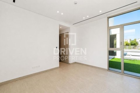 Вилла с 5 спальнями в Jumeirah Park, ОАЭ №209427 9