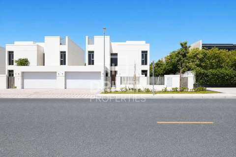 Вилла с 5 спальнями в Jumeirah Park, ОАЭ №209427 3
