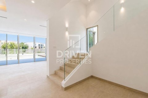Вилла с 5 спальнями в Jumeirah Park, ОАЭ №209427 11