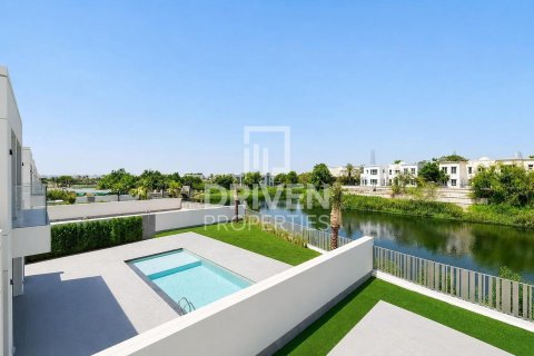 Вилла с 5 спальнями в Jumeirah Park, ОАЭ №209427 29