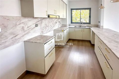 Вилла с 5 спальнями №128931 8