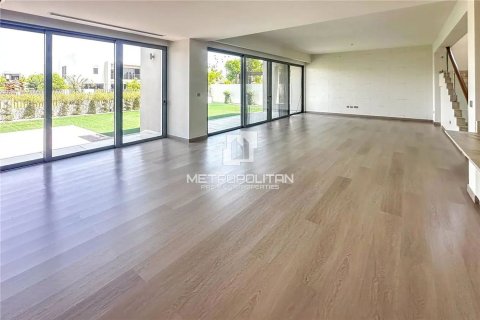 Вилла с 5 спальнями №128931 5