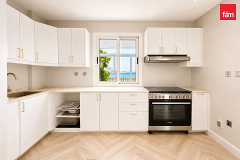 Villa de 5 dormitorios en Palm Jumeirah, UAE No. 205810 10