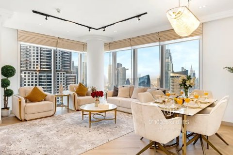 Квартира с 2 спальнями в Даунтаун Дубай (Даунтаун Бурдж Дубай), ОАЭ №148986 3