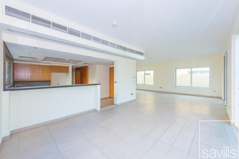4 bedrooms Villa in Jumeirah Park, UAE No. 194743 9