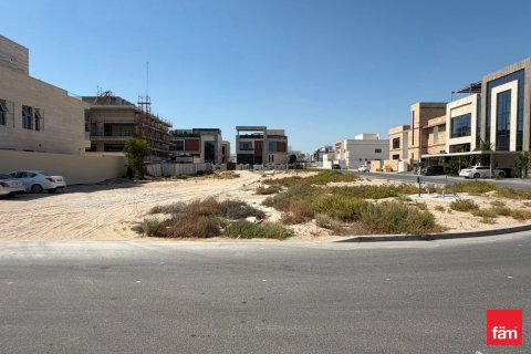 1824.5m² Land in Dubai, UAE No. 164412