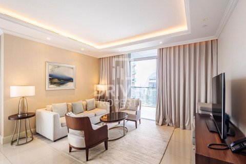 Квартира с 2 спальнями в The Address Residence Fountain Views, ОАЭ №192263 4