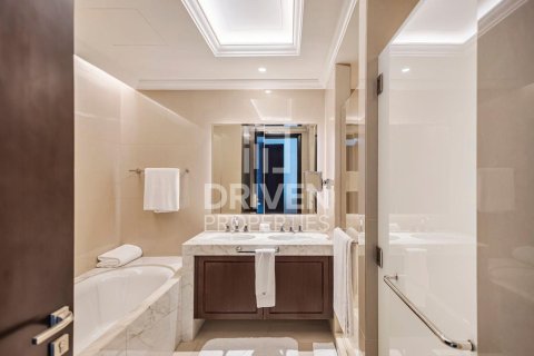 Квартира с 2 спальнями в The Address Residence Fountain Views, ОАЭ №192263 15