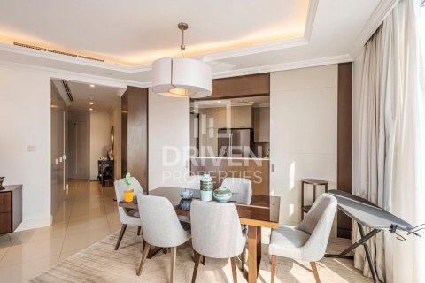 Квартира с 2 спальнями в The Address Residence Fountain Views, ОАЭ №192263 5