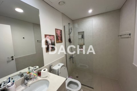 Квартира с 3 спальнями в Zahra Breeze Apartments, ОАЭ №162178 5