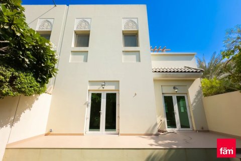 Townhouse de 3 dormitorios en Al Furjan, UAE No. 205217