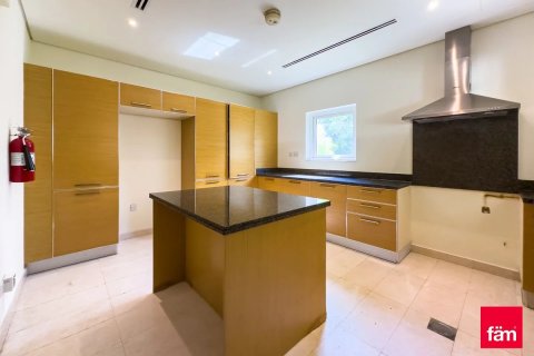Townhouse de 3 dormitorios en Al Furjan, UAE No. 205217 4