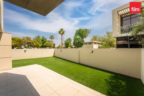 4 bedrooms Townhouse in Dubai, UAE No. 205215 7