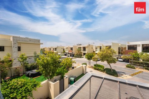 4 bedrooms Townhouse in Dubai, UAE No. 205215 6