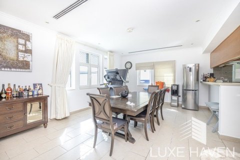 3 bedrooms Villa in Regional, UAE No. 14576 3