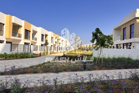 Villa de 3 dormitorios en Mina Al Arab, UAE No. 88567 4